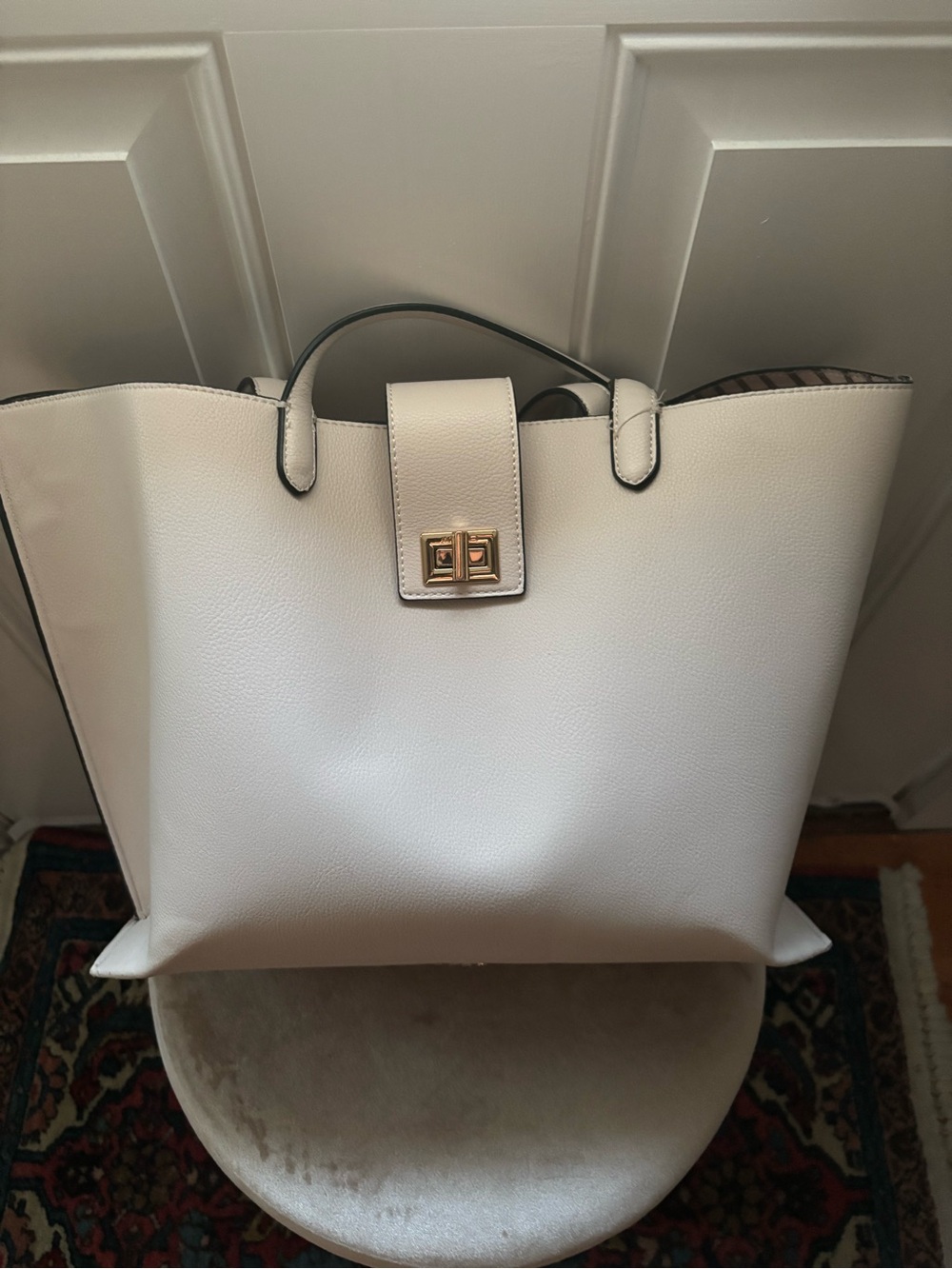 Aldo Elegant Cream Tote/Work Bag with Gold-Tone Clasp
